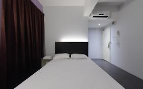Bright Hotel Pj